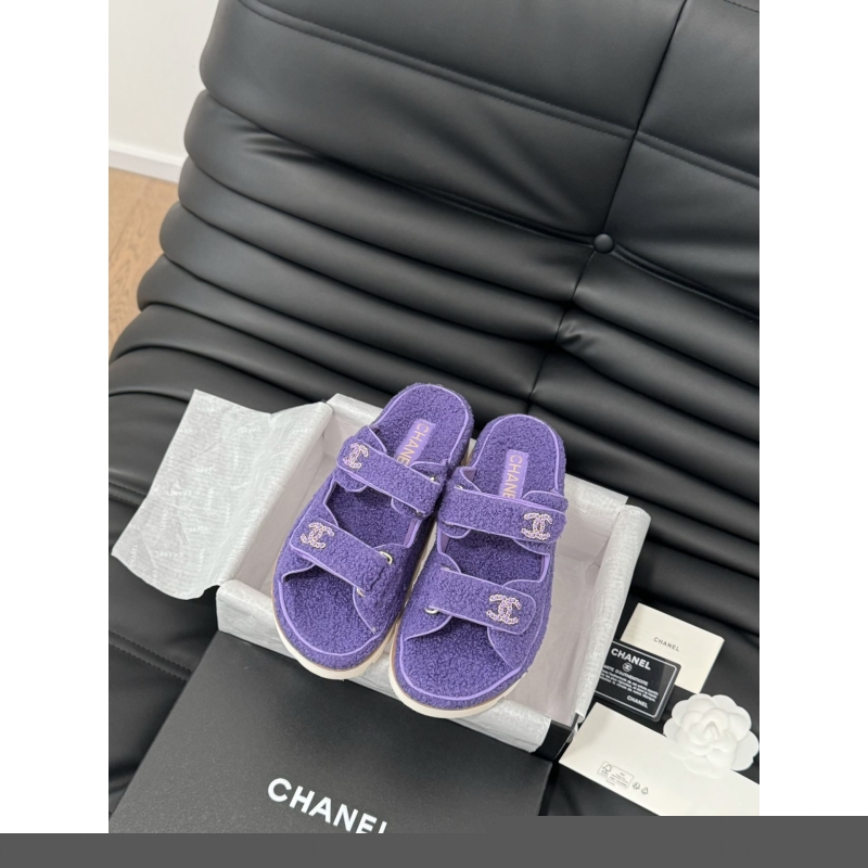 Ch*el slippers